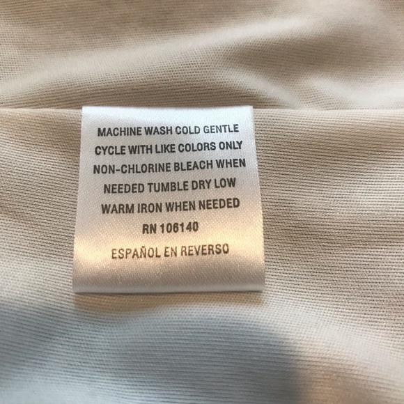 Bar III Black and White Laser Cut Smock Waist Feminine Dress Size Medium - Picture 7 of 7